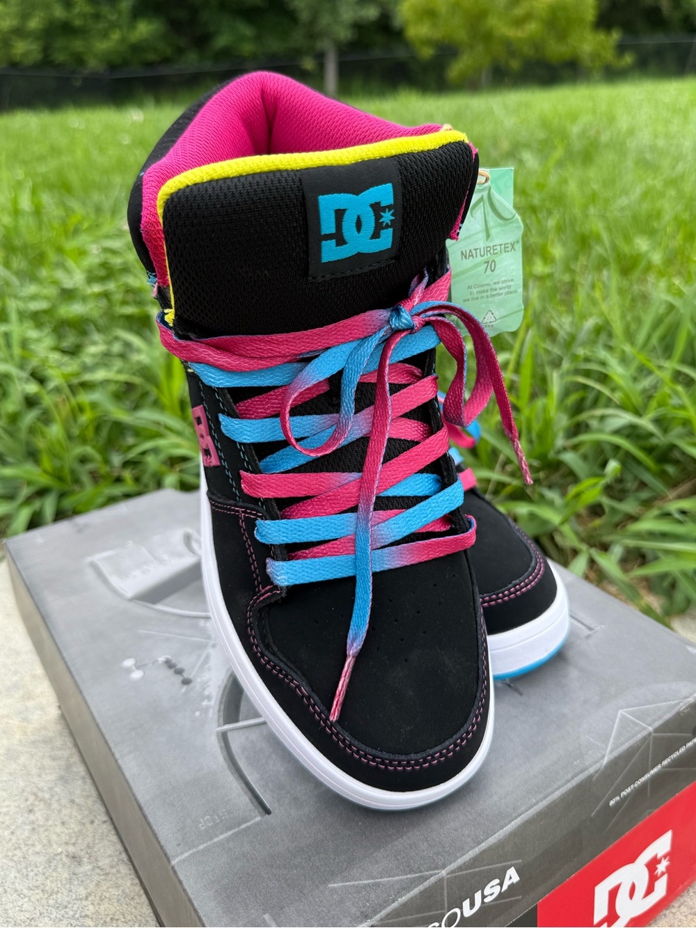 DC nwt high top black/pink/blue cure hi top shoes women’s size 8